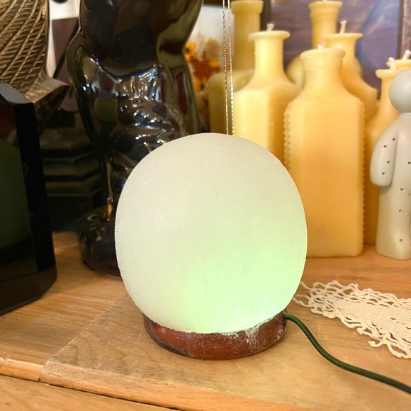 New! Orb Color Changing Salt Sphere Plug In Lamp With Distressed Wood Base 🔮 - Picture 4 of 6